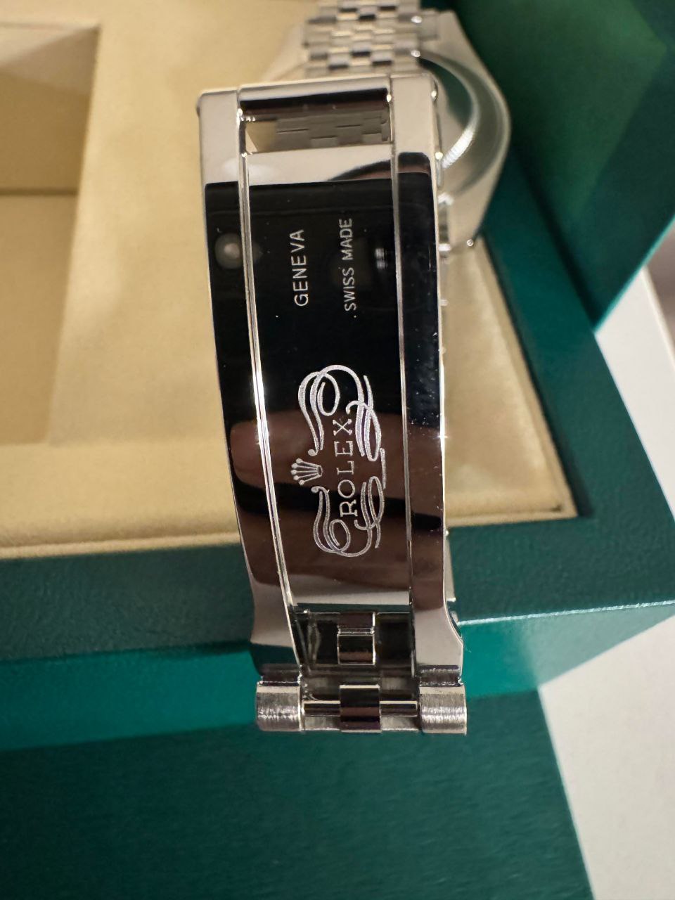 Rolex Datejust 41mm Wimbledon dial smooth bezel Jubilee for sale