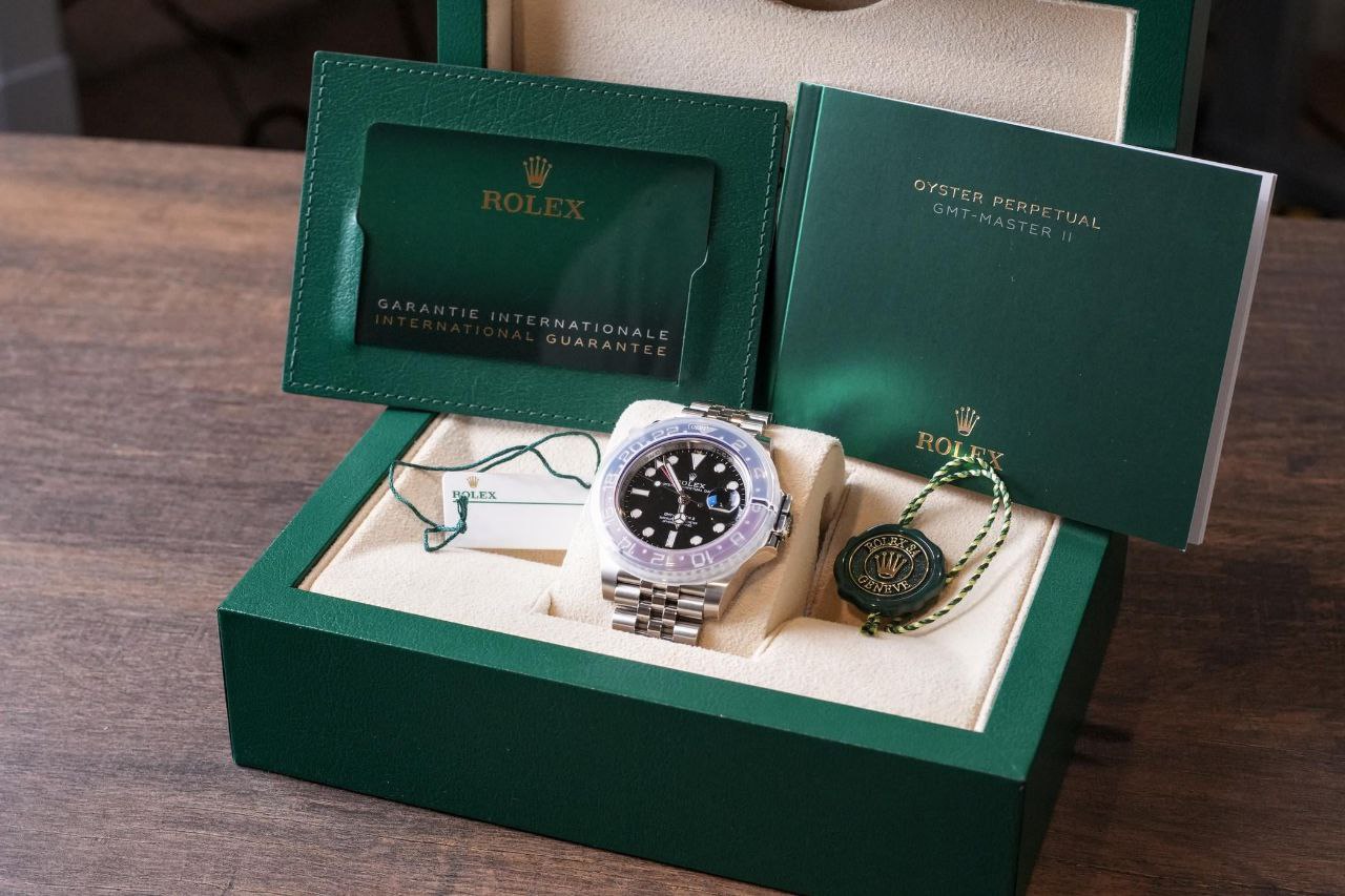 Rolex GMT-Master II 126710BLRO Pepsi red blue bezel 2024 for sale