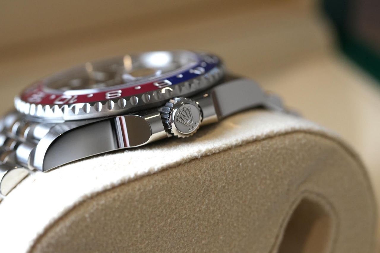 Rolex GMT-Master II 126710BLRO Pepsi red blue bezel 2024 for sale
