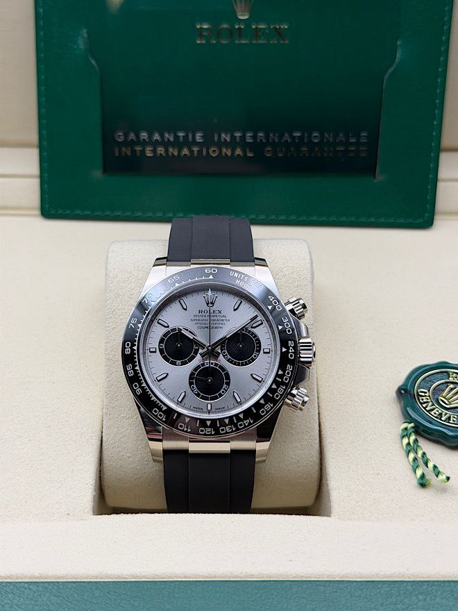 Rolex Daytona 126519LN Everose gold black dial 2025 for sale