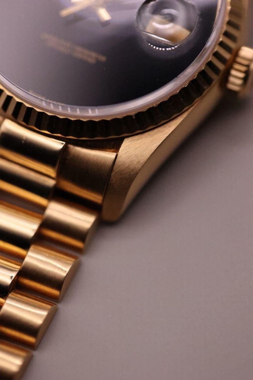 Rolex Day-Date 18238 Yellow Gold Roman Onyx Dial President for sale