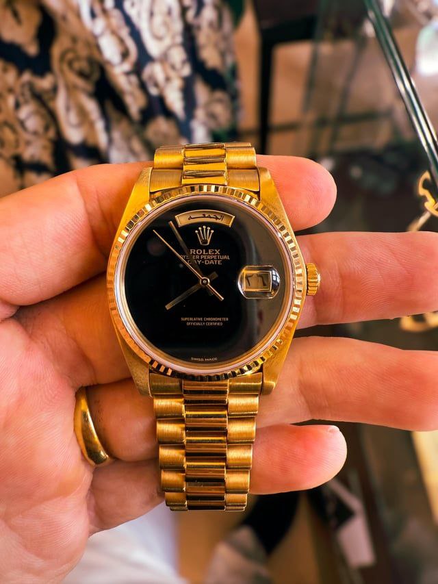 Rolex Day-Date 18238 Yellow Gold Roman Onyx Dial President for sale
