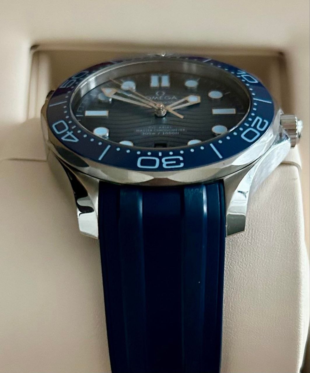 Omega Seamaster Professional 210.30.42.20.03.003 Blue 2023 for sale