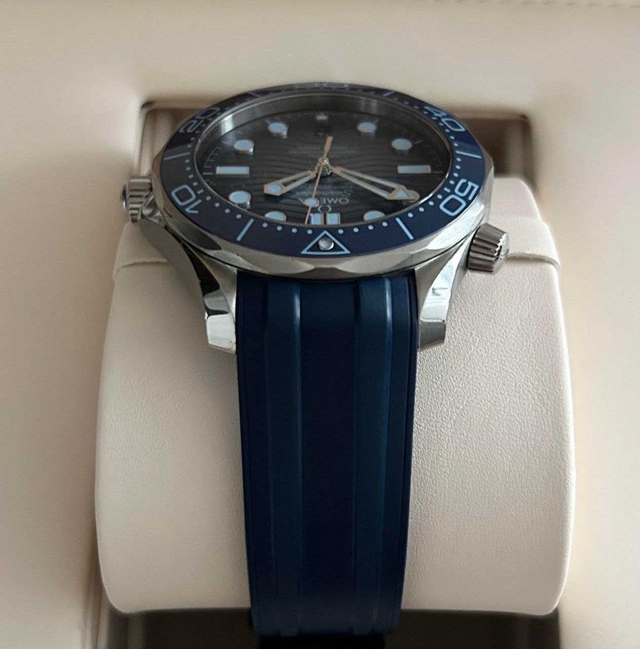 Omega Seamaster Professional 210.30.42.20.03.003 Blue 2023 for sale