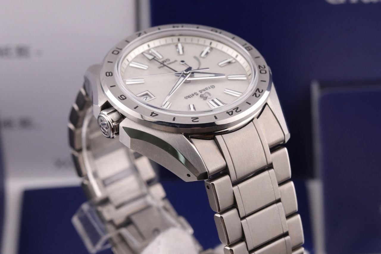 Grand Seiko Evolution 9 GMT SBGE285 White Dial for sale