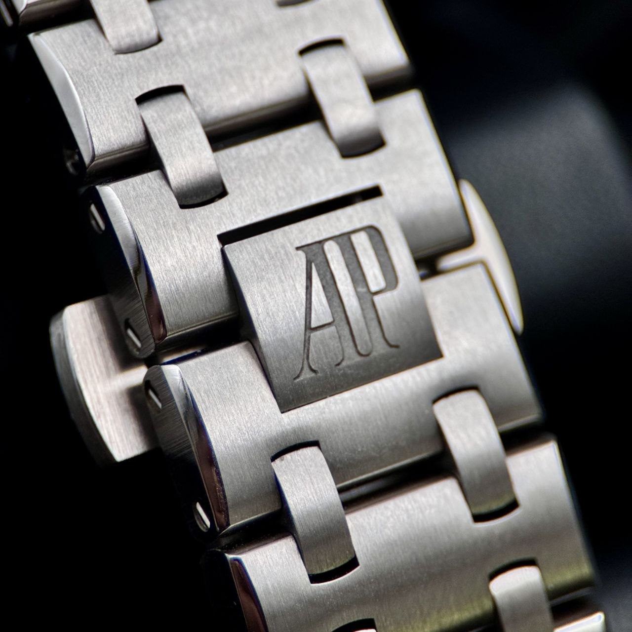 Audemars Piguet Royal Oak Offshore 26238ST.OO.2000ST.01 for sale