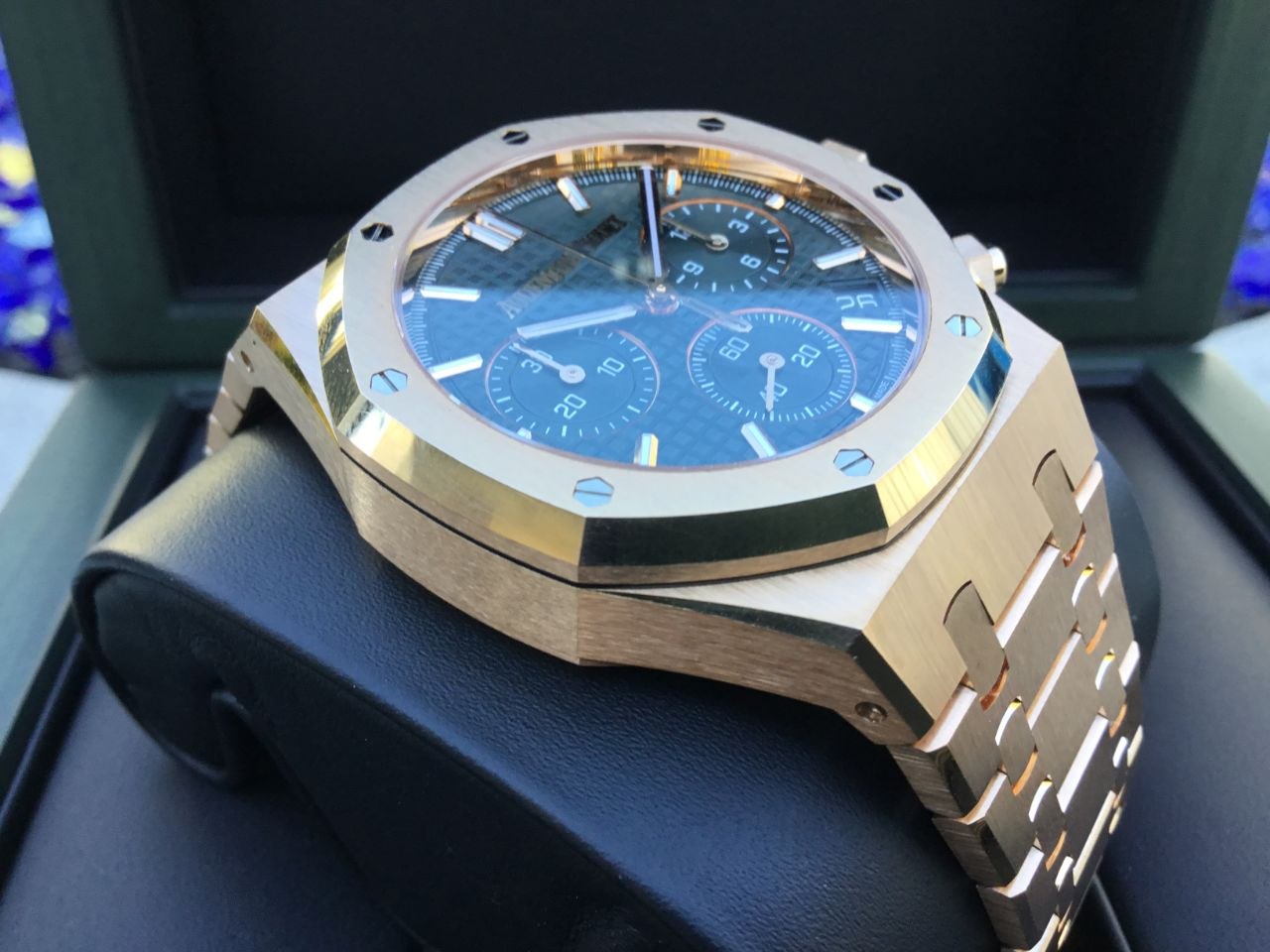 Audemars Piguet Royal Oak 26240OR.OO.1320.OR.08 green dial for sale