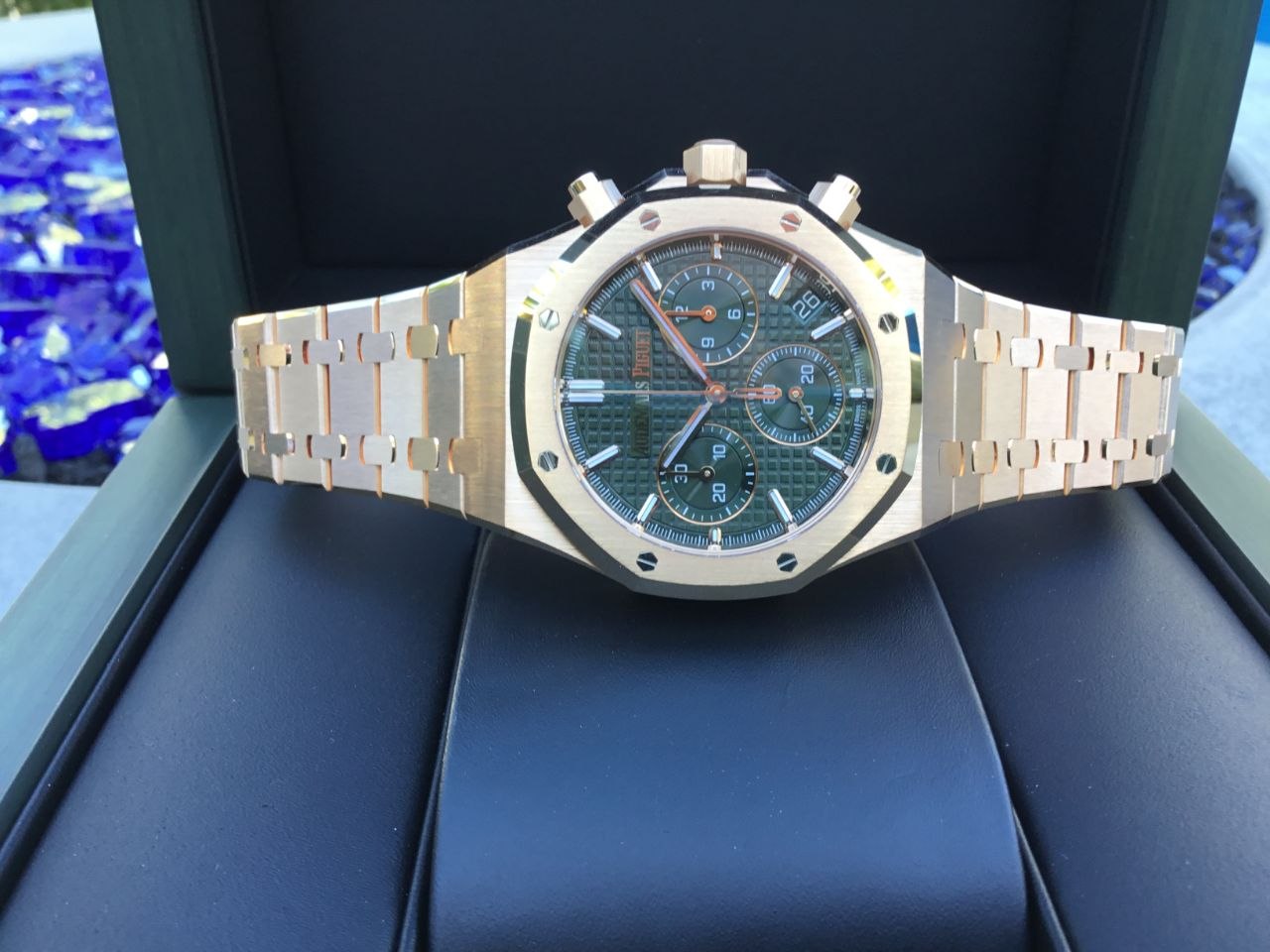 Audemars Piguet Royal Oak 26240OR.OO.1320.OR.08 green dial for sale